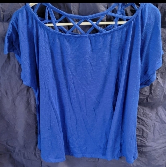 Blue Xhilaration criss cross shirt - Picture 4 of 4
